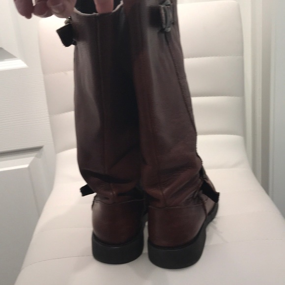 Steve Madden Brown Leather Boots - Picture 5 of 8